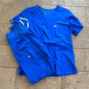 Figs Royal Blue Scrub 2 piece Set - size Medium/Medium Tall